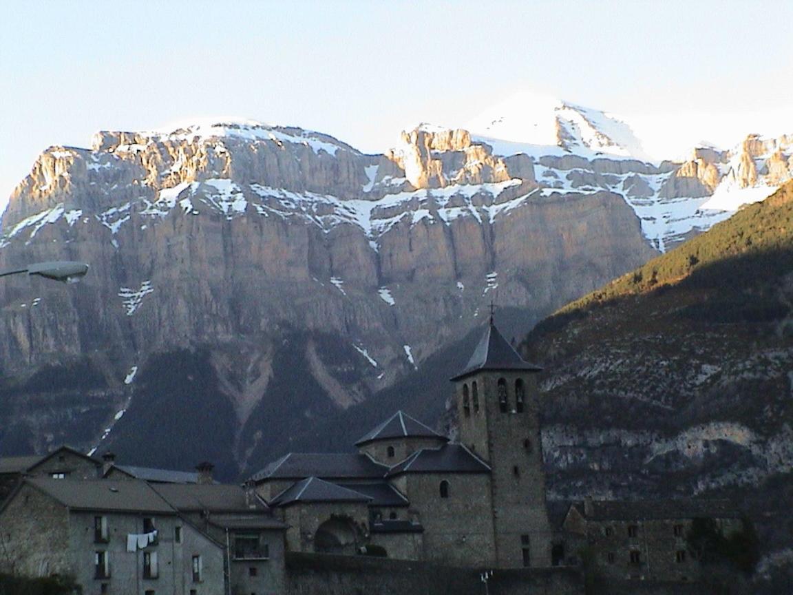 Pinarillos Sarvisé Exterior photo